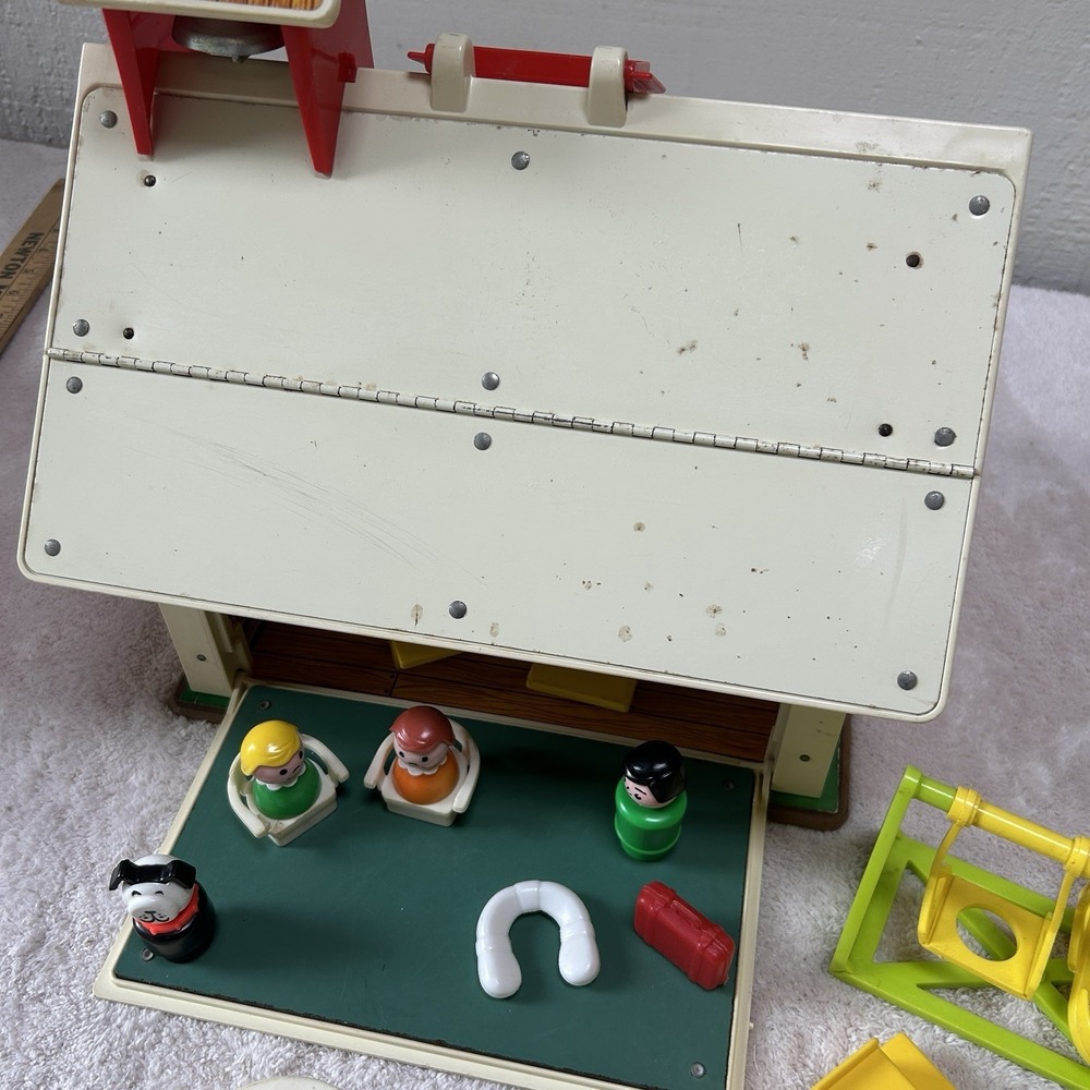 Vintage 1971 Fisher Price Little People School House 923 - Picture 4 of 9